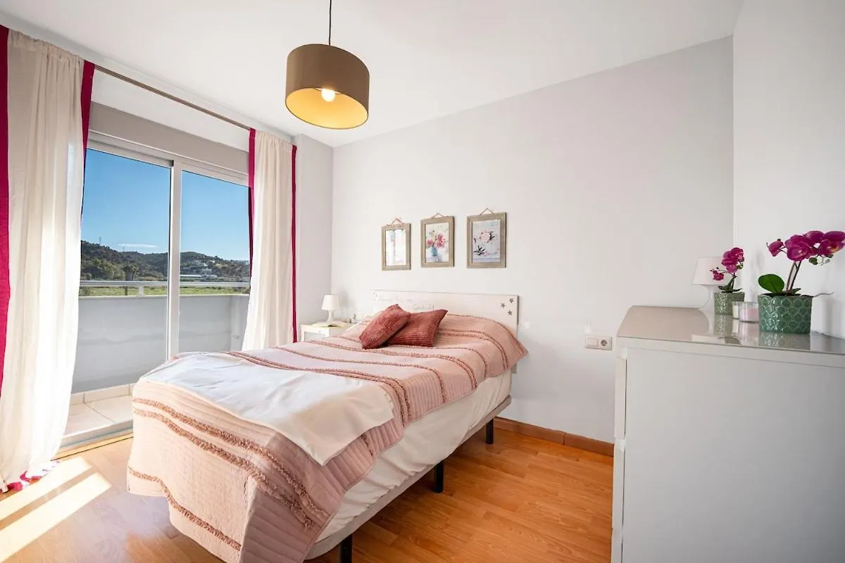 San Miguel - 2 Bed And 2 Bath - Miramar Shopping Apartment Fuengirola