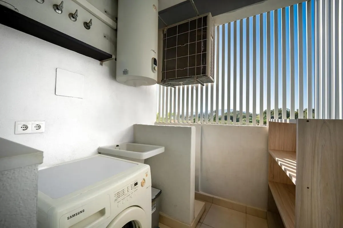 San Miguel - 2 Bed And 2 Bath - Miramar Shopping Apartment Fuengirola