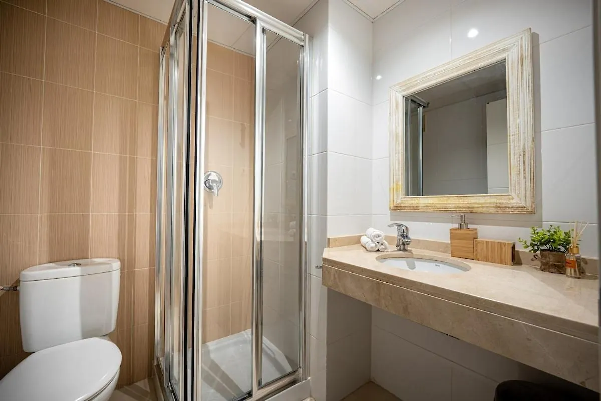 San Miguel - 2 Bed And 2 Bath - Miramar Shopping Apartment Fuengirola