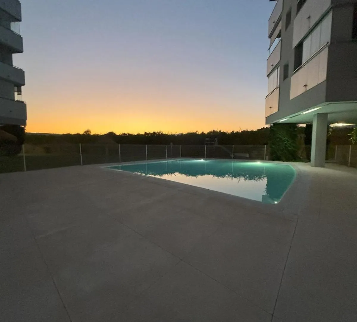 San Miguel - 2 Bed And 2 Bath - Miramar Shopping Apartment Fuengirola Spain