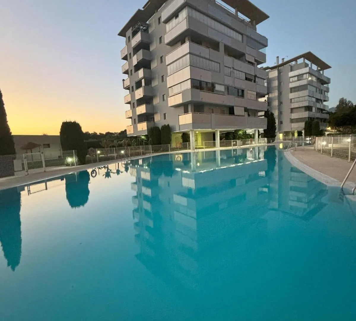 San Miguel - 2 Bed And 2 Bath - Miramar Shopping Apartment Fuengirola 0*,  Spain