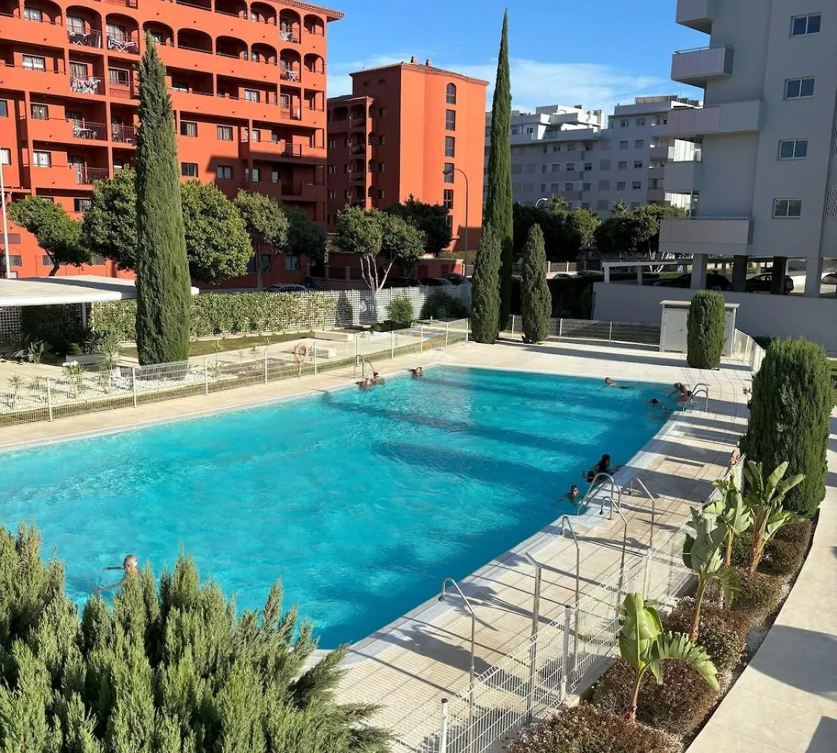 San Miguel - 2 Bed And 2 Bath - Miramar Shopping Apartment Fuengirola